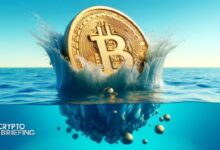 انخفاض مفاجئ للبيتكوين دون 62 ألف دولار يمحو 1.8 مليار دولار من الرهانات ذات الرافعة المالية