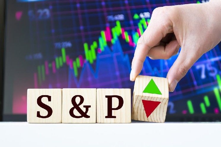 مؤشر S&P 500 يلمح لتقاطع الموت المحتمل؛ ما التالي؟