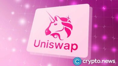 يونيسواب يسجل أكبر حرق لـUNI بدعم من هايدن آدامز لديفاي