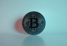 3,399 بيتكوين بقيمة 216 مليون دولار تُنقل من كوينباس المؤسسي إلى محفظة مجهولة