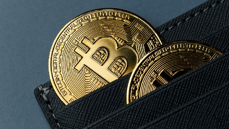 مجموعة من أربعة كيانات تستحوذ على أكثر من 70% من مورد بلوكتشين رئيسي