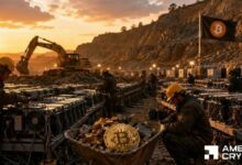 لماذا يحتفظ عمال تعدين البيتكوين بـ1.19 مليون بيتكوين رغم خسائر الأسهم التعدينية بنسبة 10%