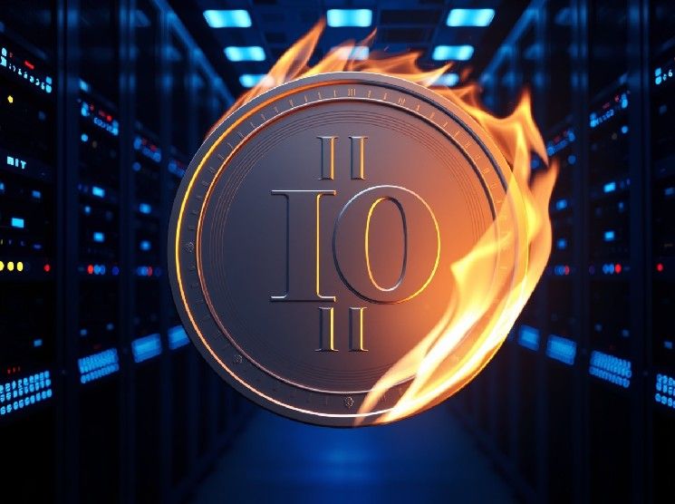 آيوت تحرق مليون رمز IO في الشهر الأول من آلية الربط بالإيرادات