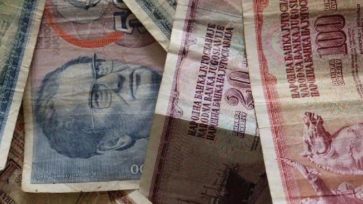 **تقييم "كريبتو.كوم" و"كراكن" عند 20 مليار دولار – ما الذي يدفع اهتمام المؤسسات؟**