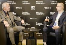 المدفوعات بالعملات الرقمية للتجار: لماذا التعليم هو الحاجز الحقيقي وليس التكنولوجيا