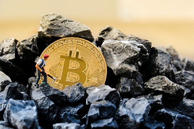 مقارنة أرباح MARA Holdings: هل تعدين البيتكوين أكثر ربحية من تشغيل الذكاء الاصطناعي؟
