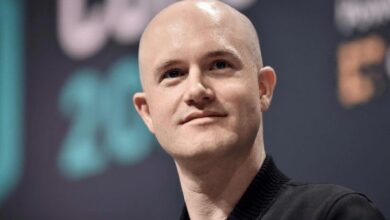 رئيس Coinbase برايان أرمسترونج يرفض الدعوات لإنشاء هيئة تنظيمية جديدة للذكاء الاصطناعي
