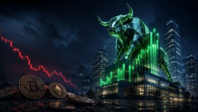 ارتفعت أسهم العملات الرقمية 23% بينما تراجعت الرموز الرقمية 36% هذا العام – هل يتحول الزخم الاستثماري؟