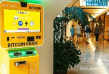 بيانات Coinatmradar تظهر انخفاض أجهزة الصراف الآلي للعملات الرقمية عالمياً من 38,708 إلى 27,945 جهازاً