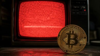 توقعات سعر البيتكوين مع قفزة مؤشر الخوف والجشع رغم مبيعات الاستراتيجية