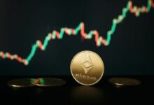 توقعات سعر إيثريوم: ETH يستهدف اختراق 2000 دولار مع تعزيز تدفقات صناديق الاستثمار المتداولة للزخم