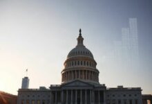 كوينبيس تطالب CFTC وSEC بإنهاء الصراع التنظيمي حول العقود الآجلة الدائمة وأسواق التوقعات