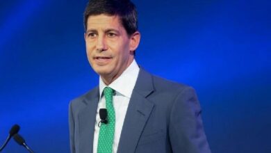 كيفن وارش رئيس الاحتياطي الفيدرالي مستعد لدعم رفع أسعار الفائدة في اجتماع سبتمبر