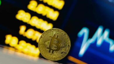 ارتفاع حاد في البيتكوين والعملات البديلة، لكن محللًا يحذر: هذه المستويات قد تشعل تحركات كبرى