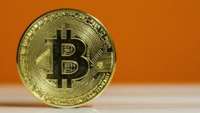 بيتكوين عند 10,000 دولار "صفقة فاوستية": كبير استراتيجيي بلومبرغ يحدّث توقعاته لسعر BTC