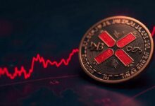 انخفاض XRP دون 1 دولار: 5 أسباب رئيسية وراء الانهيار