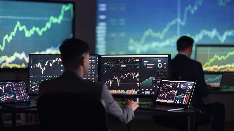 الخير والشر في العقود الدائمة بحسب تجار الكريبتو