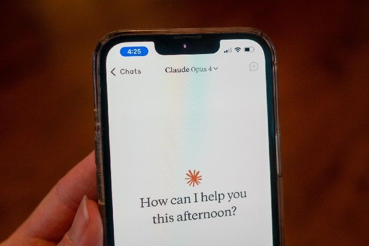 وكلاء الذكاء الاصطناعي يحصلون على محافظ رقمية.. طبقة الامتثال تلحق بالركب