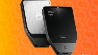 تعرّض بيانات عملاء Trezor للاختراق عبر ثغرة في شريك الشحن