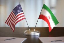 أسهم العملات الرقمية تتحرر بينما تترنح وول ستريت تحت وطأة المخاطر الإيرانية