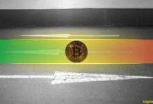 صناديق الاستثمار المتداولة تشتري.. لكن من يبيع؟ داخل حرب شد الحبل على البيتكوين