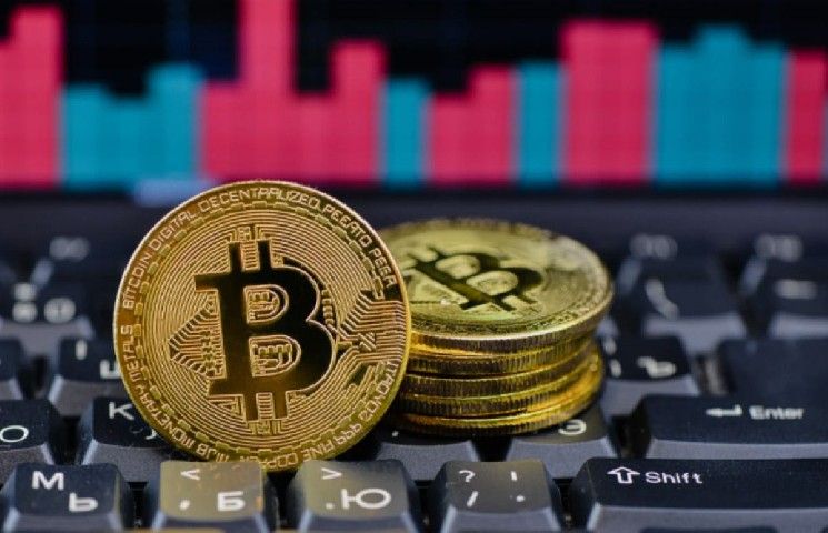 توقع سعر البيتكوين: إشارات سيولة BTC تشير إلى كسح 61 ألف دولار قبل الارتداد التالي