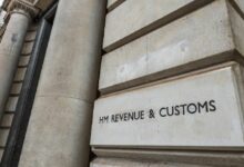 هيئة الضرائب البريطانية ترسل 81,000 خطاب ضرائب للعملات الرقمية مع تصاعد التدقيق