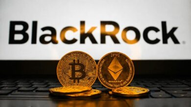بيتكوين وإيثريوم ETFs تجمعان 220 مليون دولار وسط تصدر بلاك روك مجدداً