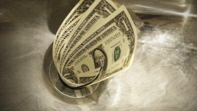تتجه توقعات هبوط العملات الرقمية إلى خسارة قياسية 2.7 مليار دولار مع صعود البيتكوين نحو 70 ألف دولار