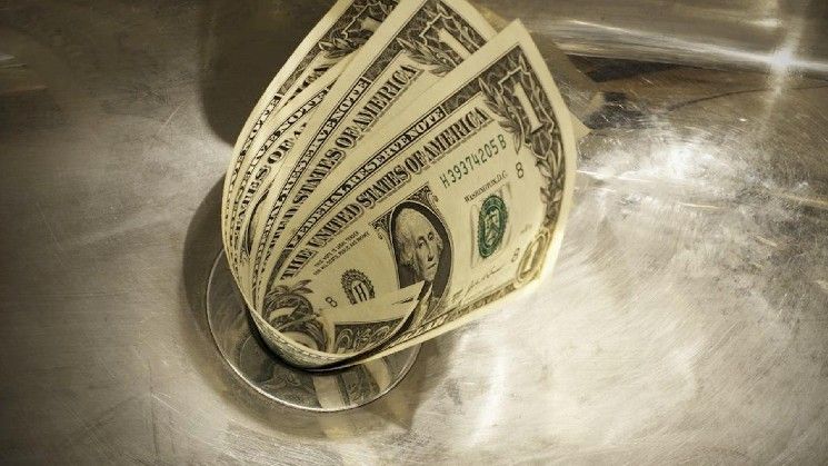 تتجه توقعات هبوط العملات الرقمية إلى خسارة قياسية 2.7 مليار دولار مع صعود البيتكوين نحو 70 ألف دولار