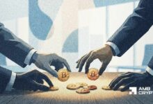 حيتان البيتكوين تضيف 46,420 عملة بينما ينخفض عرض الحائزين على المدى الطويل – هل يصمد سعر 65 ألف دولار؟