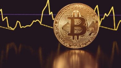 بيتكوين تستهدف 67,000 دولار مع تشكل قاع محتمل