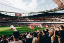 وكالة الجريمة البريطانية تجمّد حسابًا بقيمة 13.5 مليون دولار في الدوري الممتاز ضمن تحقيق في جرائم العملات المشفرة