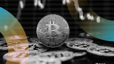 بيتكوين تحافظ على استقرارها بينما الضربات الأمريكية على إيران تهز الأسهم وترفع النفط