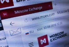 بورصة موسكو تطلق عقودًا دائمة للعملات المشفرة بعد تجاوز حجم تداول العقود السابقة 600 مليار روبل