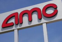 الرئيس التنفيذي لـ AMC يهاجم Robinhood بسبب رمز الأسهم، مسلطًا الضوء على الأسهم الاصطناعية