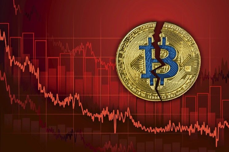 من "الذهب الرقمي" إلى 10,000 دولار: استراتيجي بلومبرغ يرصد إشارات بيع حاسمة للبيتكوين