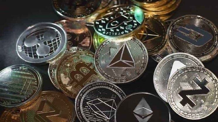 العملات الرقمية لا تستحوذ على حجم وول ستريت، بل توسّع قاعدة السوق.