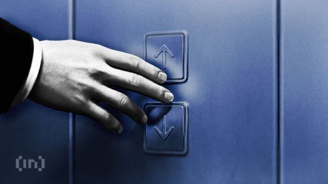 أداة Movers من DeFiLlama: تفوق عملات أغسطس يتلاشى مع ارتفاع عوائد DeFi